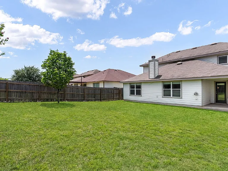 7538 Elegante Way — Photo 21