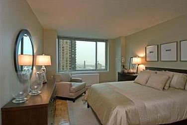 4th image of 101 W End Ave APT 33D