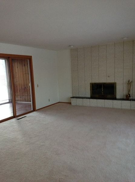 2nd image of 4505 Woods End