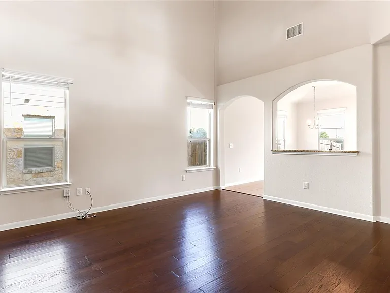 18705 Moreto Loop — Photo 6