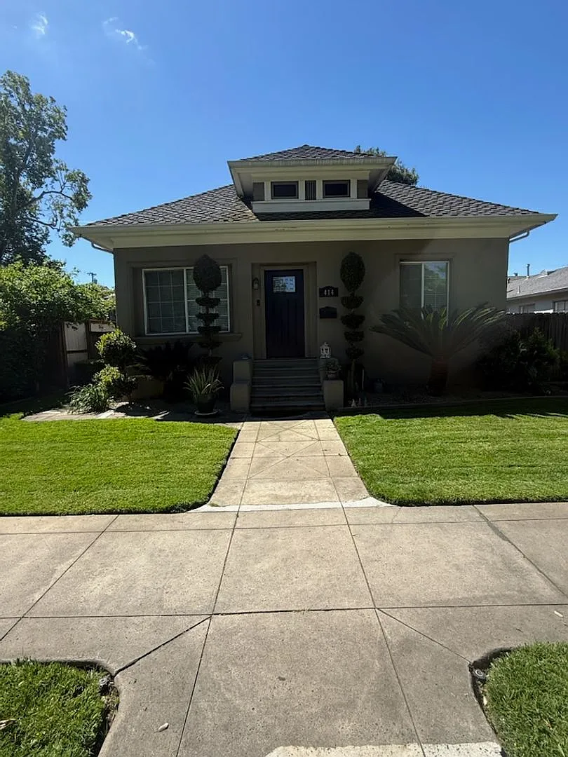 414 W Oak St Lodi, CA 95240 — Photo 1