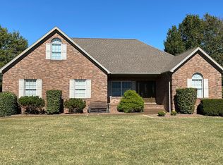 10100 Waters Edge Dr, Elberfeld, IN 47613