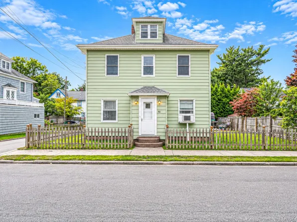 46 Glenlawn Avenue, Sea Cliff, NY 11579