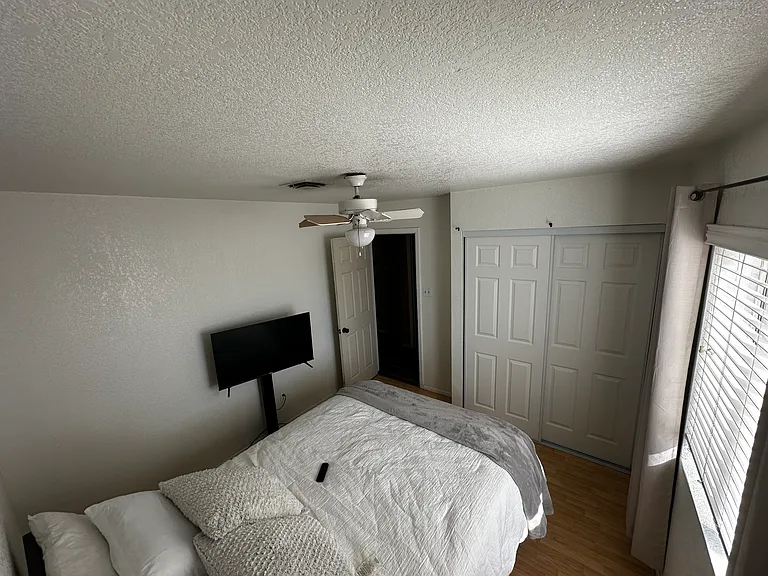 2525 W 12th Pl — Photo 14