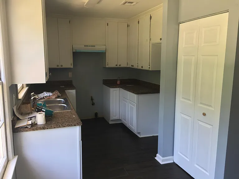 1717 Midway St — Photo 4