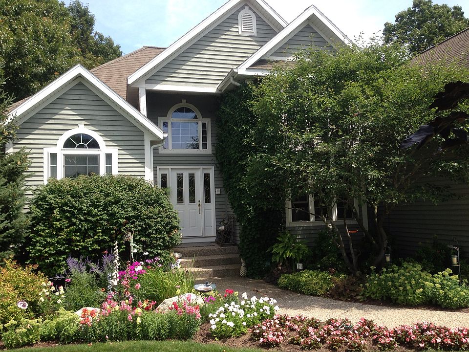 1st image of 4850 Rambling Creek Dr