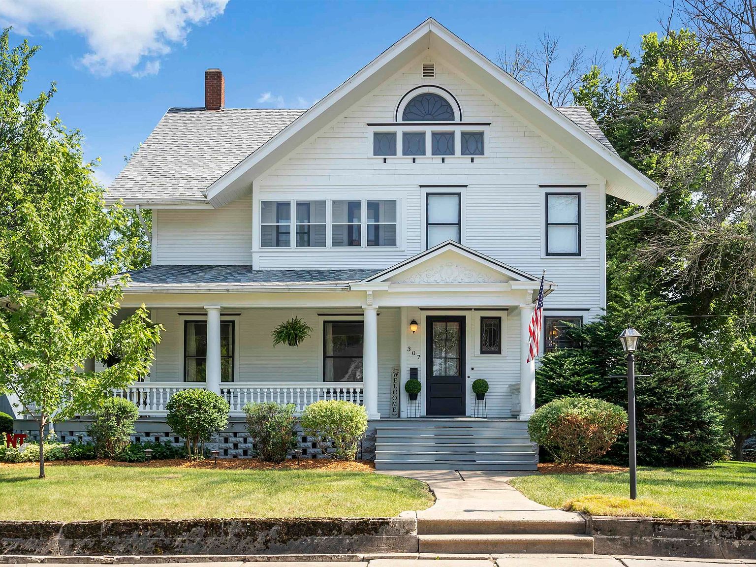 307 6th St, Traer, IA 50675 Zillow