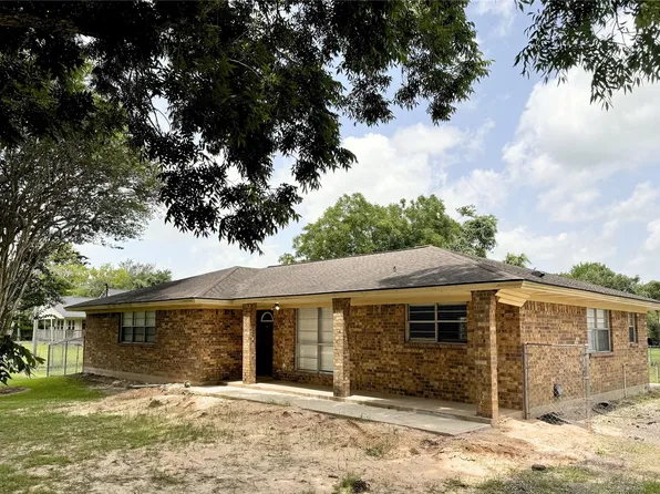 547 County Road 949e, Alvin, TX 77511