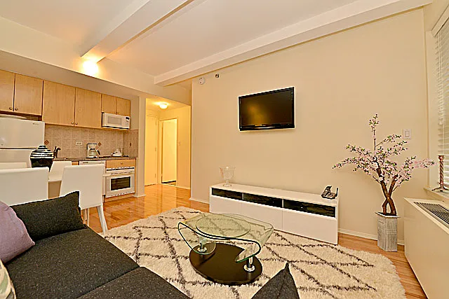 Building Photo - 150 W 51st St #1632