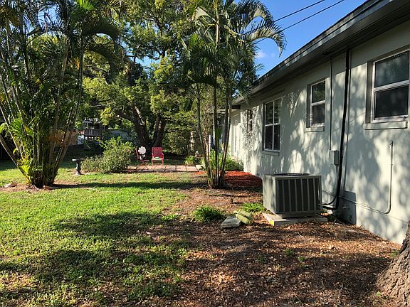 4th image of 1424 Highland Ave