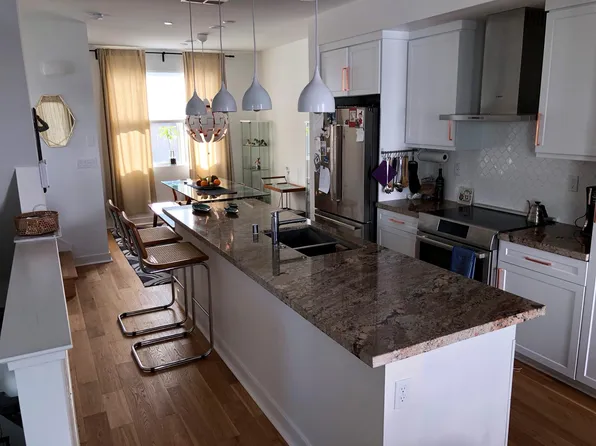 1509 Prescott St, Oakland, CA 94607