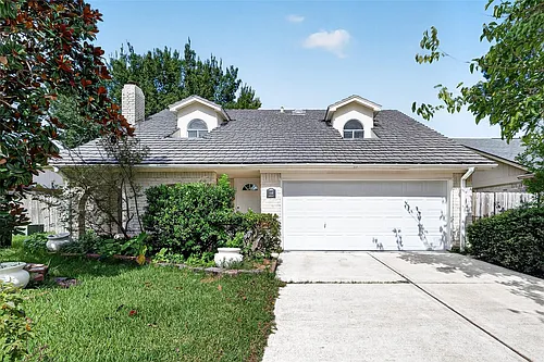 1119 Pinecroft Dr Photo 1
