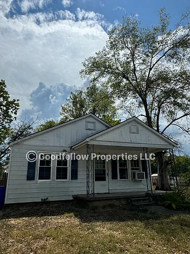 608 Marion Ave Photo 1