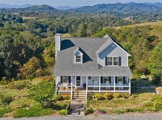 390 Huey Rd, Marshall, NC 28753