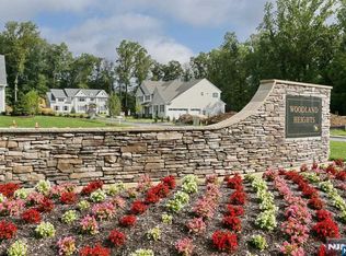 9 Flintlock Rd, Montvale, NJ 07645