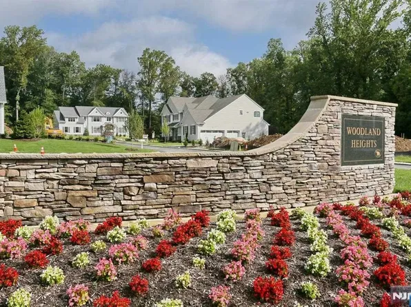 9 Flintlock Rd, Montvale, NJ 07645