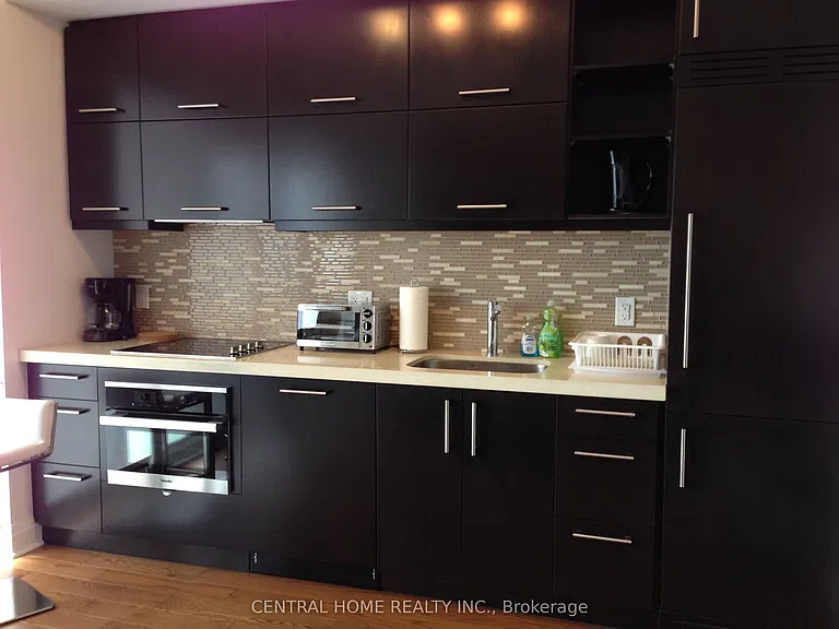 1080 Bay St #3407 — Photo 7