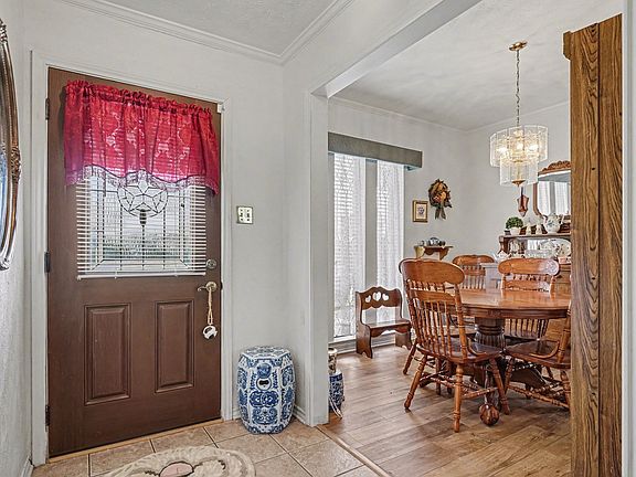 4th image of 217 Faircrest Dr