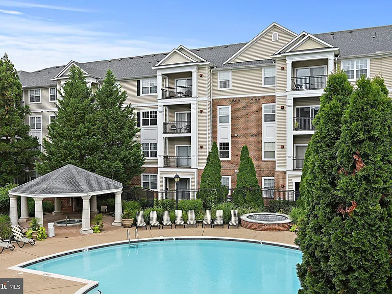 12921 Centre Park Cir #206 — Photo 45