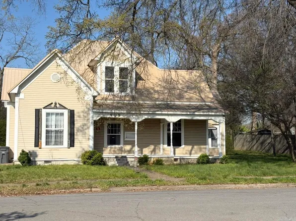 409 S Spring St, Searcy, AR 72143
