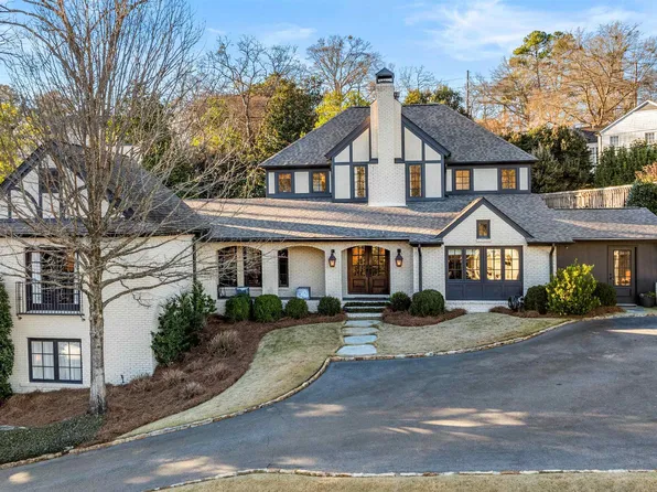 2905 Pine Haven Dr, Mountain Brook, AL 35223