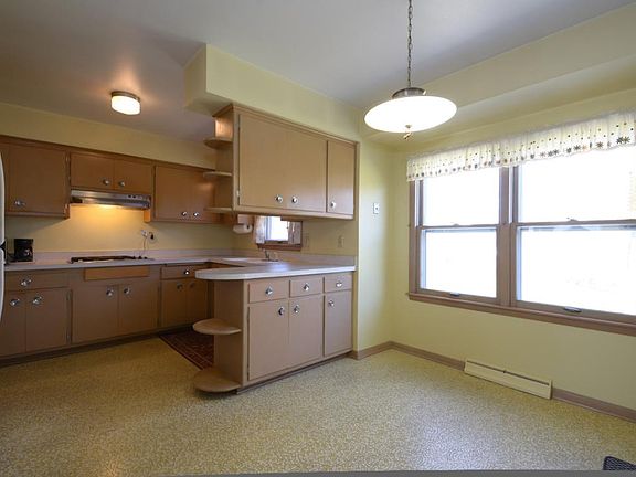 3rd image of 8526 N 50th St