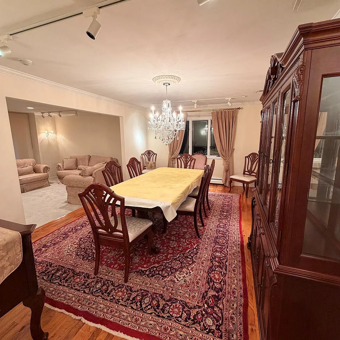5 bed, 3.0 bath, 3400 sqft, $7,000 — Photo 4