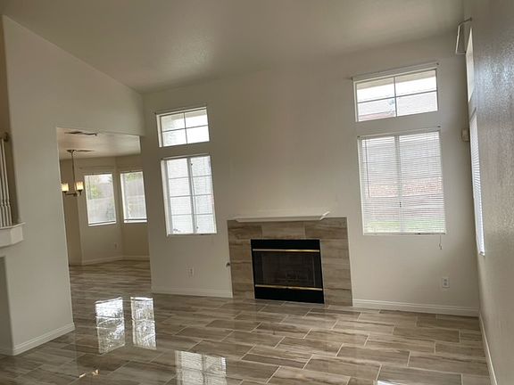 4th image of 2077 Smoketree Village Cir