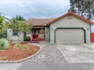 983 Seagate Ave, Coos Bay, OR 97420