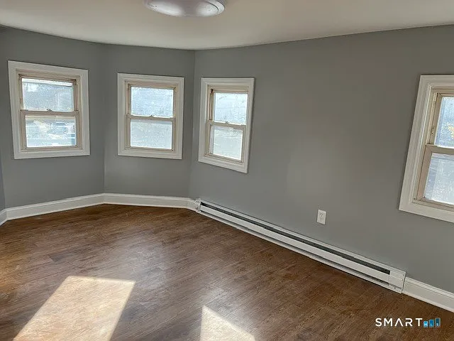 122 Seaside Ave — Photo 10