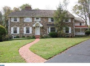 1030 Spring Valley Rd, Meadowbrook, PA 19046