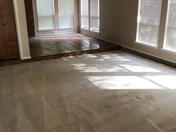 2nd image of 6420 Lago Vista Dr