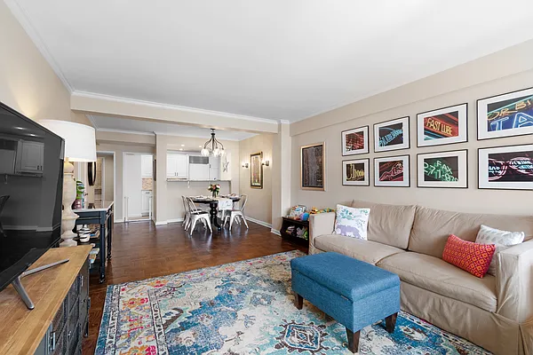 Sold by Hauseit LLC | media 2