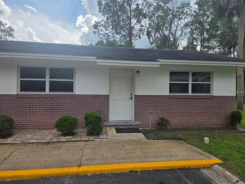 2 bed, 1.0 bath, 750 sqft, $1,125 — Photo 1