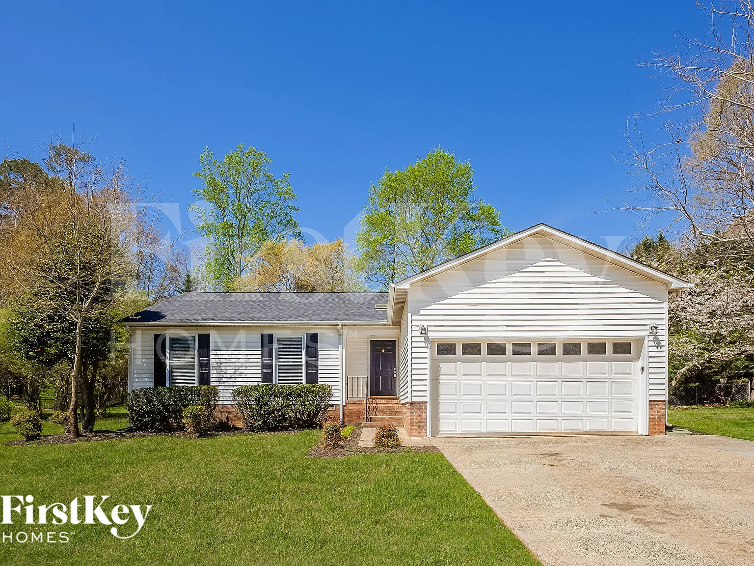 4 bed, 2.0 bath, 1865 sqft, $2,095 — Photo 1