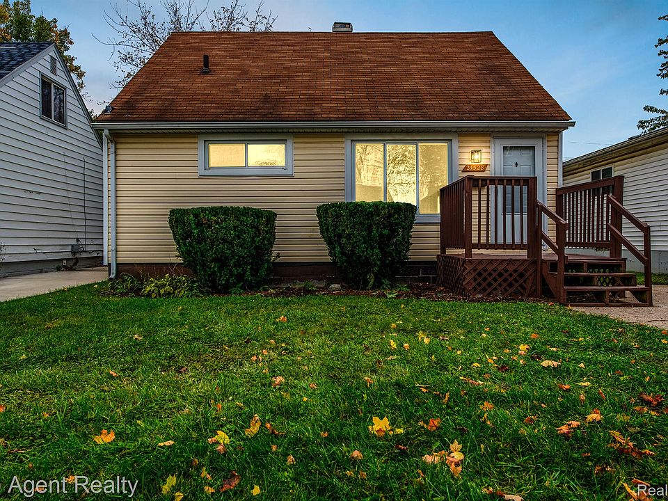 1st image of 24528 Lauren Ave