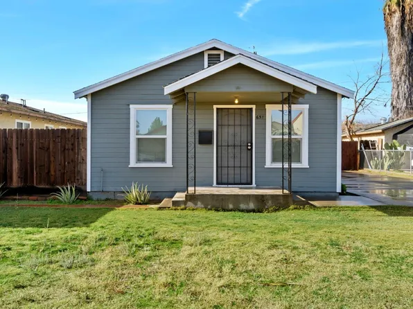 651 S 8th St, Kerman, CA 93630
