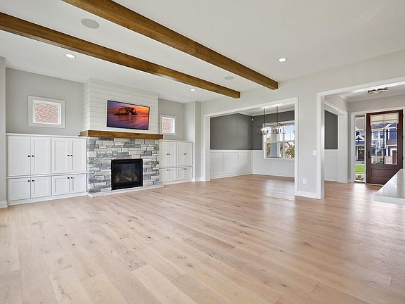 2nd image of 5685 Zanzibar Ln N