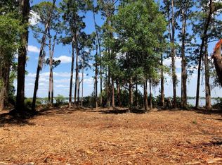 640 Memorial Dr, Sebring, FL 33870
