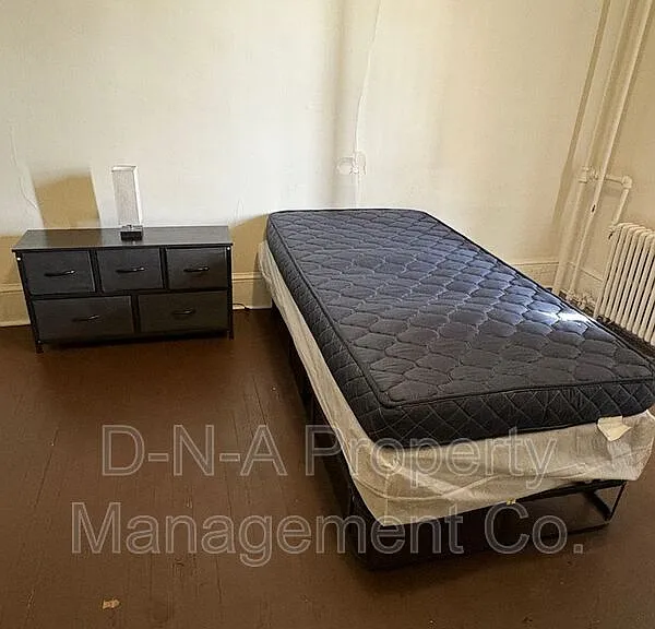 729 Main St #21 — Photo 3