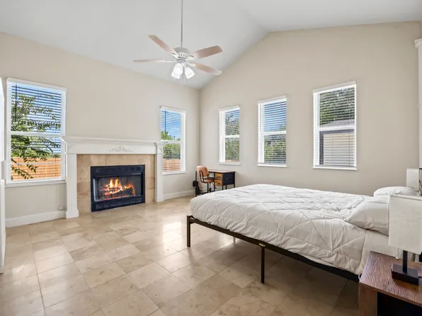 471 County Road 387, San Antonio, TX 78253