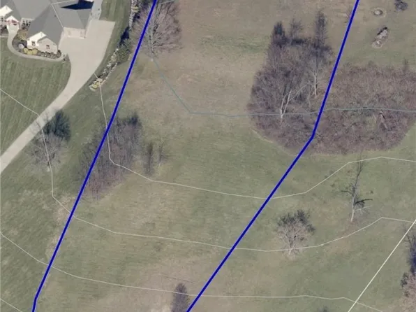 3534 Sunset Bluff Dr, Beavercreek, OH 45430