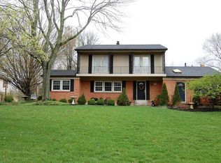 5919 Deanmont Pl, Centerville, OH 45459