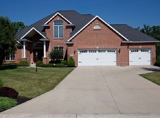 426 Maumee River Xing, Defiance, OH 43512