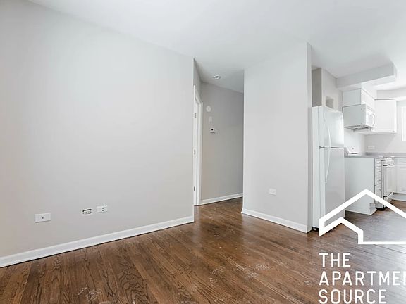 3rd image of 3516 W Grace St #2E