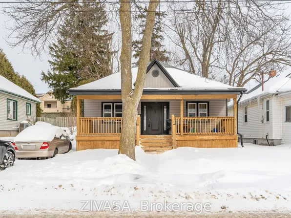 6367 Ker St, Niagara Falls, ON L2G 1X7