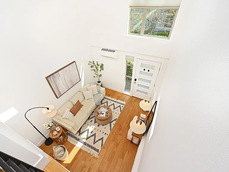 2108 E James St #A — Photo 12