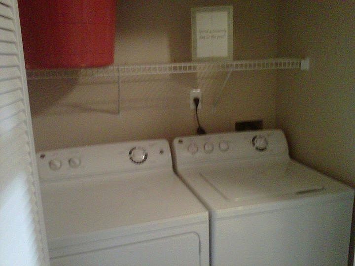 Washer & Dryer Provided
