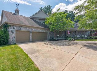 52754 Weathervane Dr, New Baltimore, MI 48047