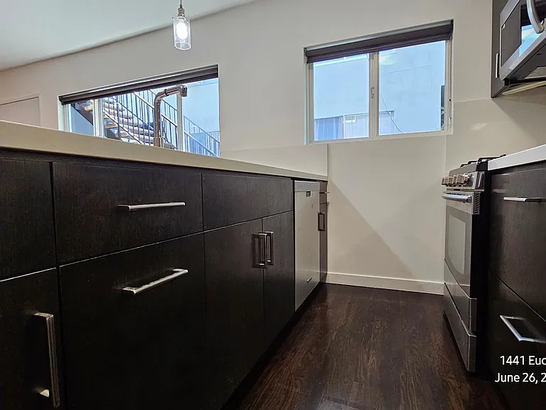 1441 Euclid St #1 — Photo 11